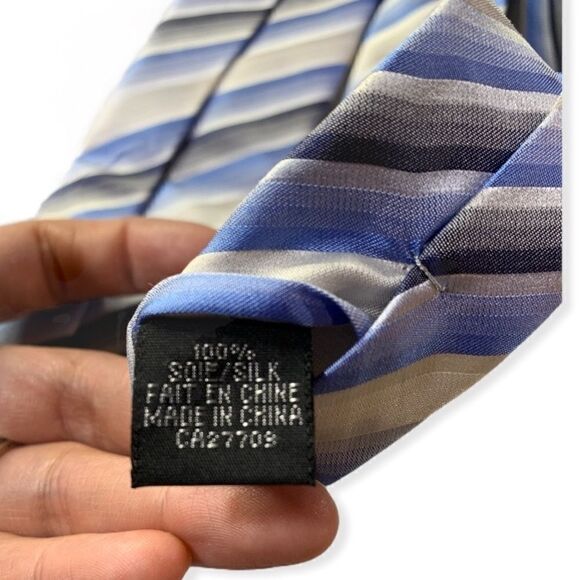 NWT Strauss Tie - Picture 4 of 5